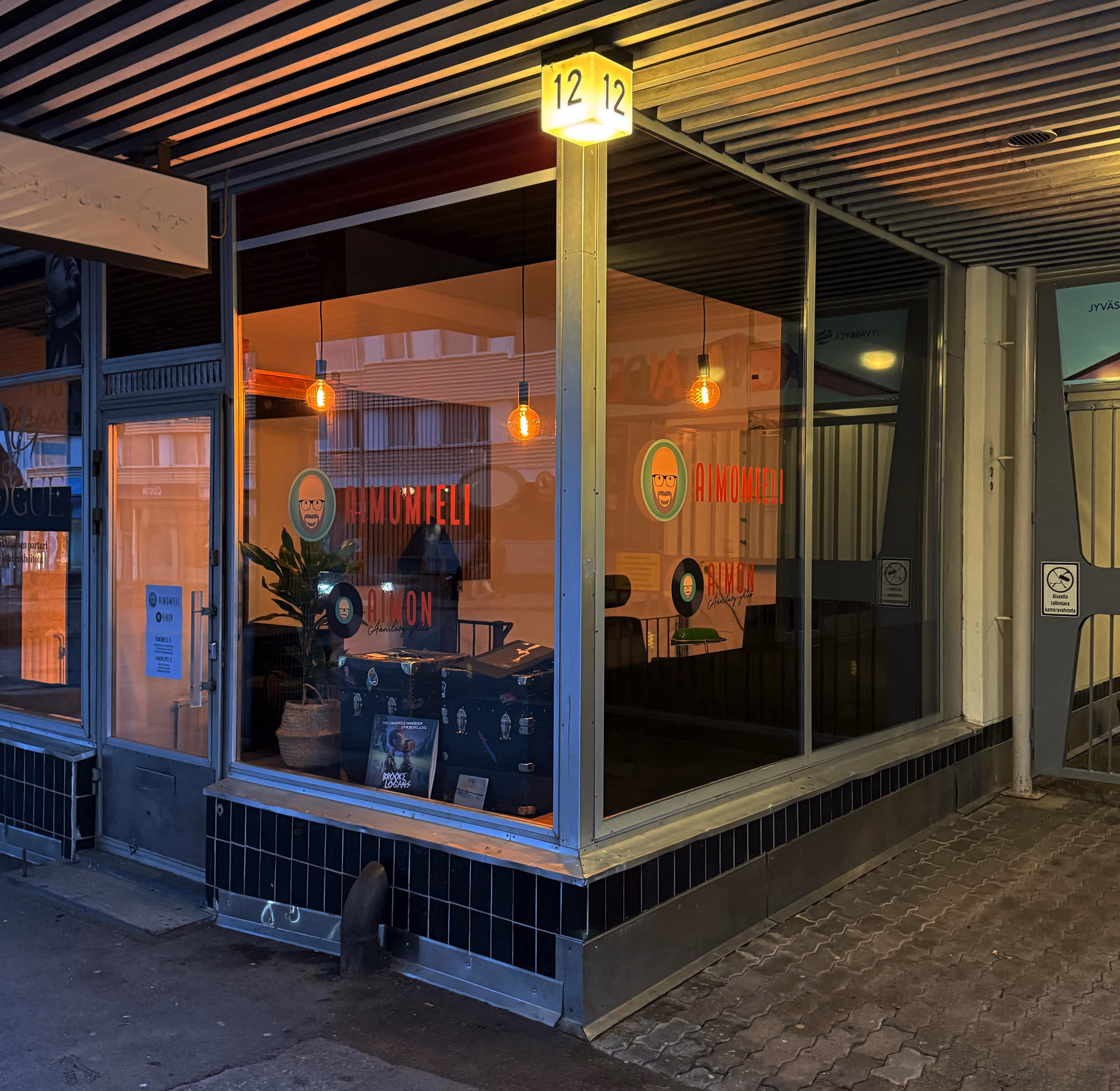 Aimomieli toimisto - Kauppakatu 12